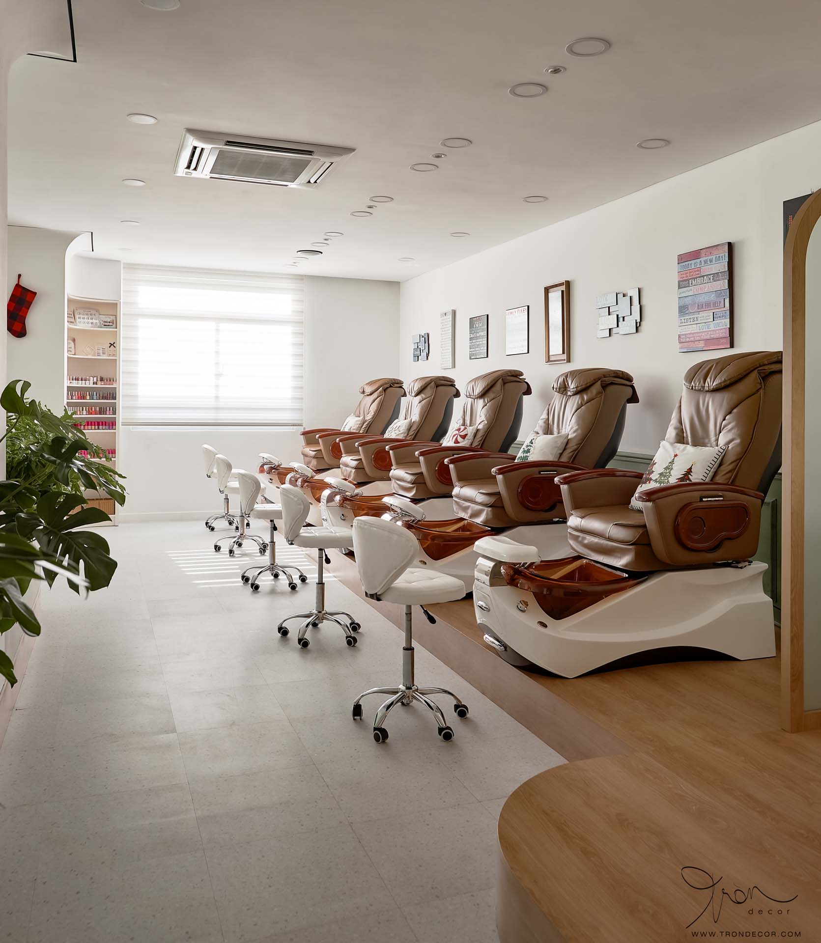 THI CÔNG NỘI THẤT SPA 180M2