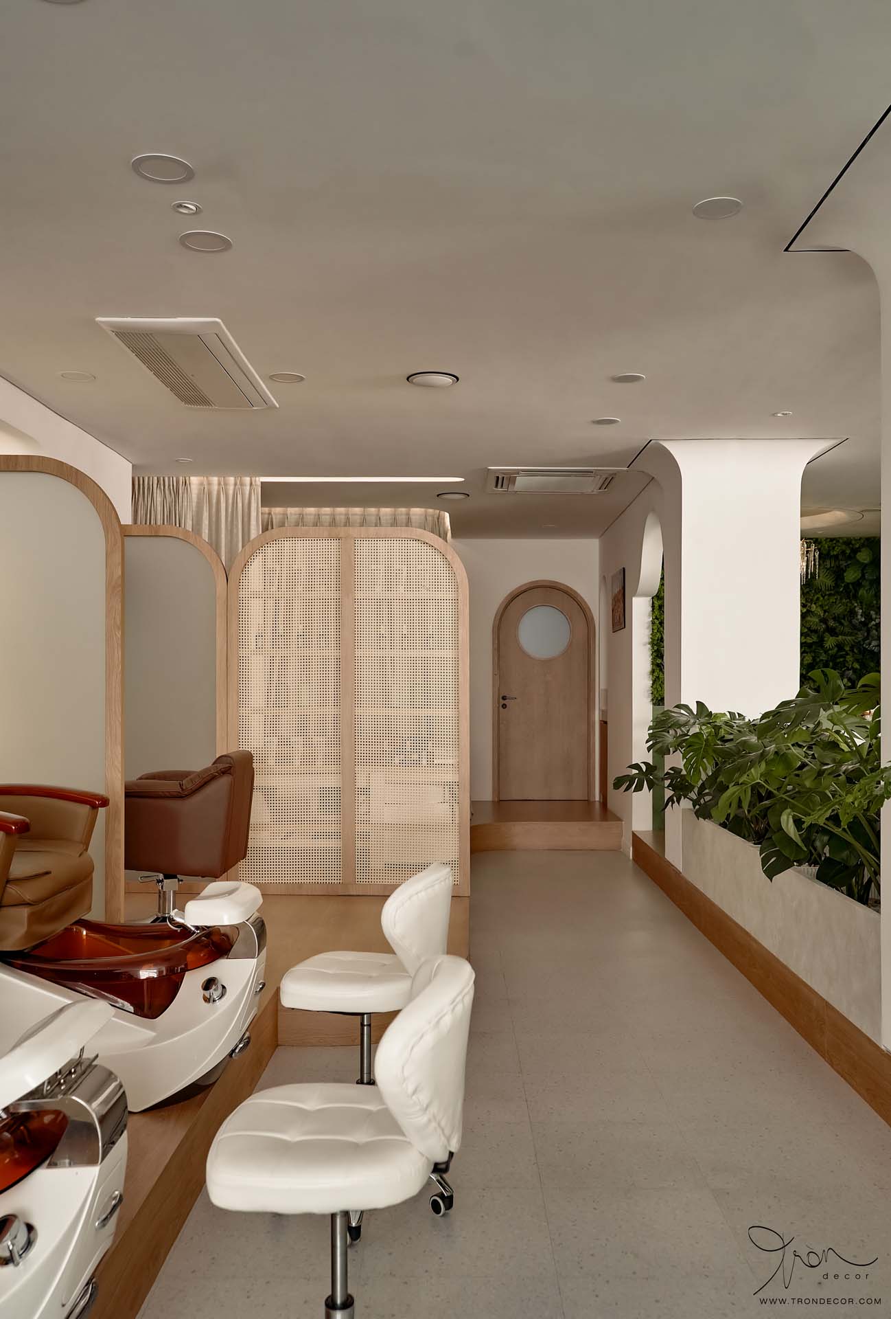 THI CÔNG NỘI THẤT SPA 180M2