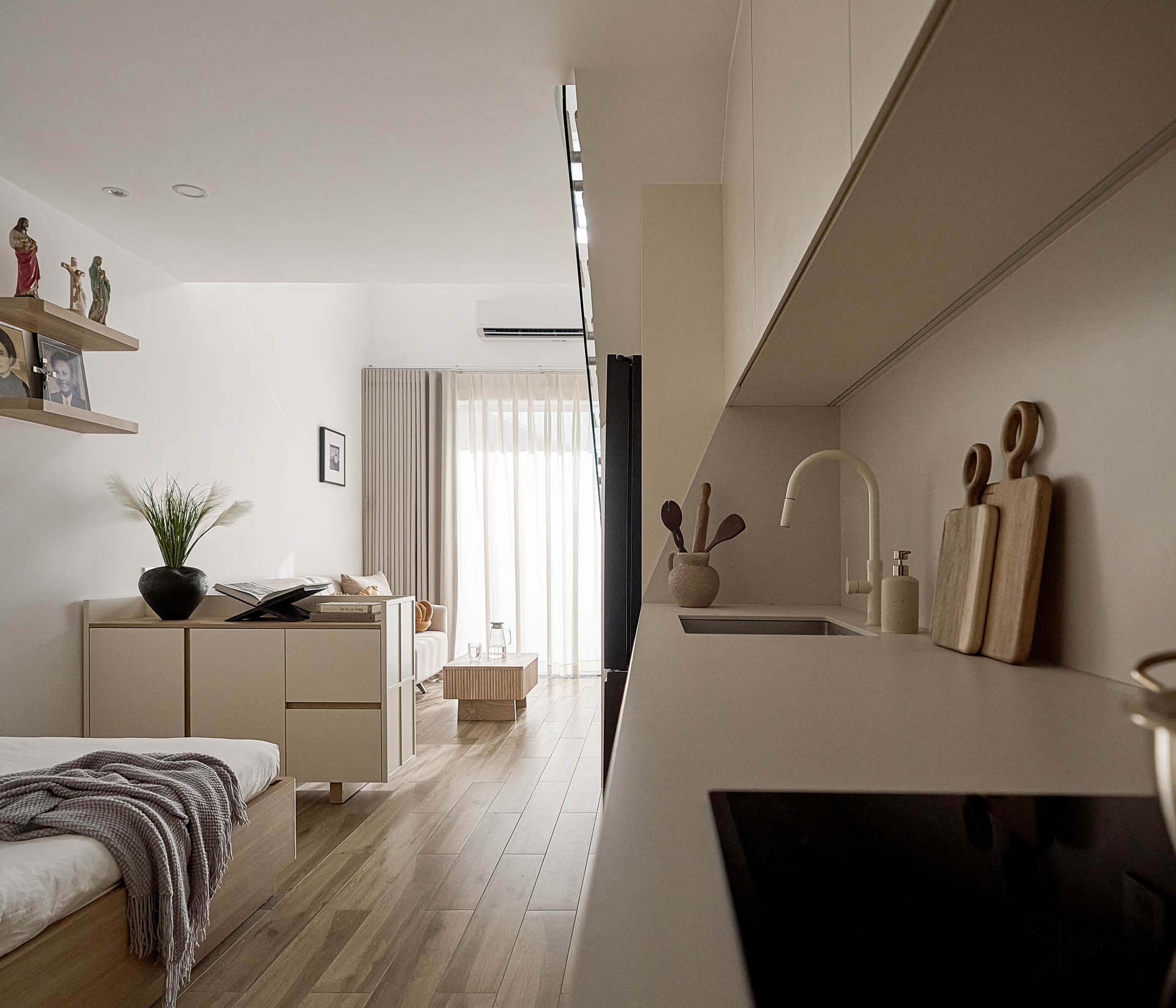 THI CÔNG NHÀ PHỐ 200M2