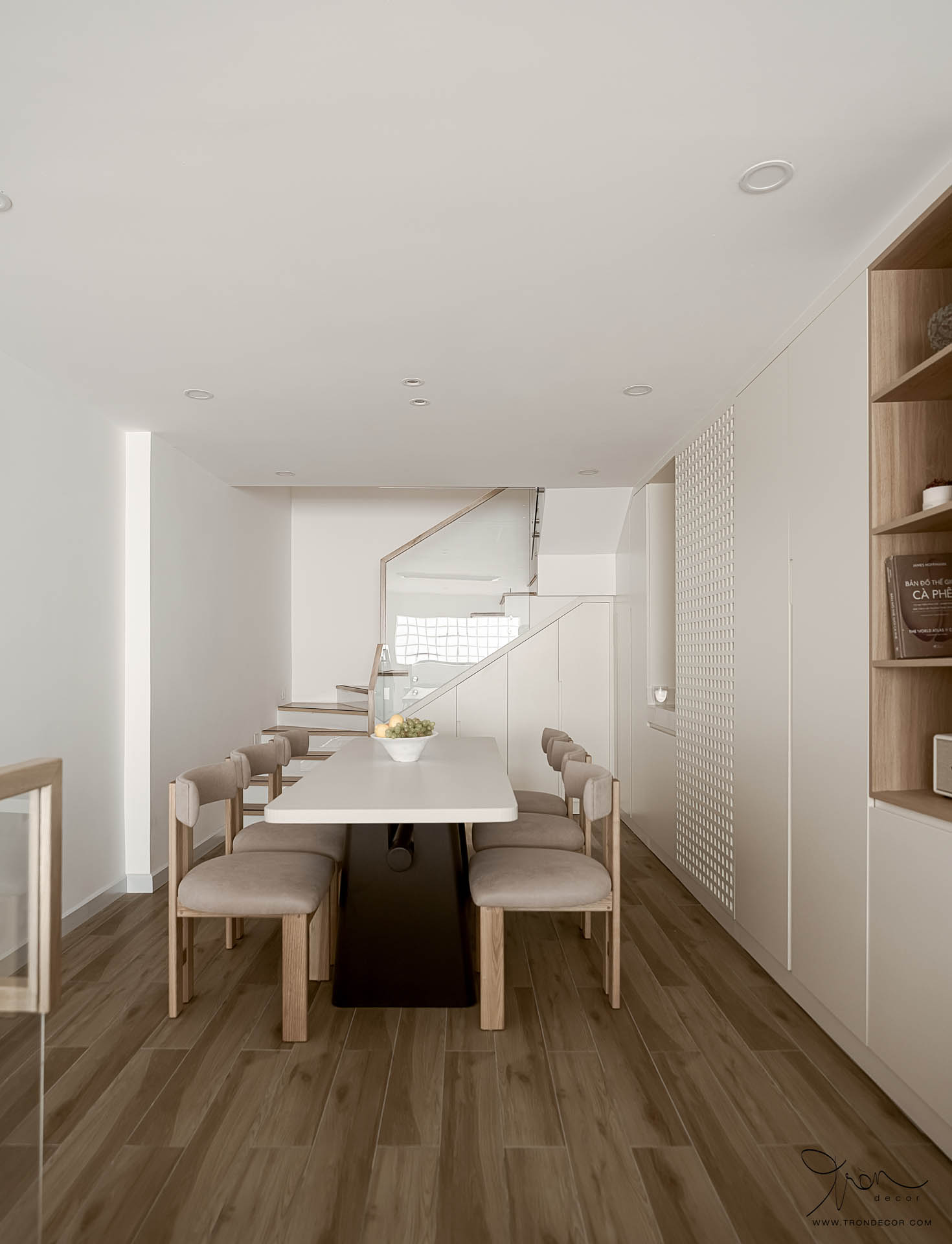 THI CÔNG NHÀ PHỐ 200M2