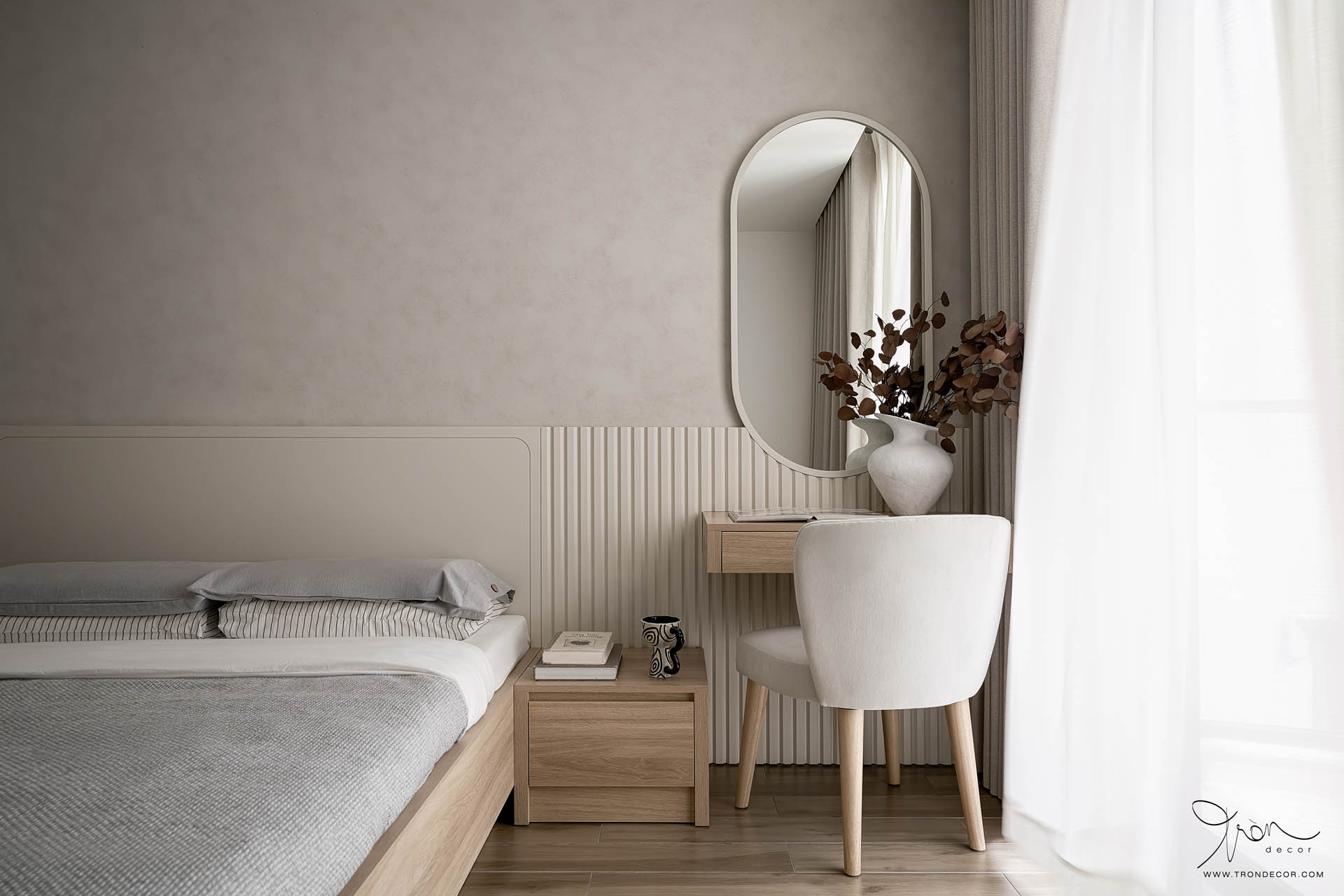 THI CÔNG NHÀ PHỐ 200M2