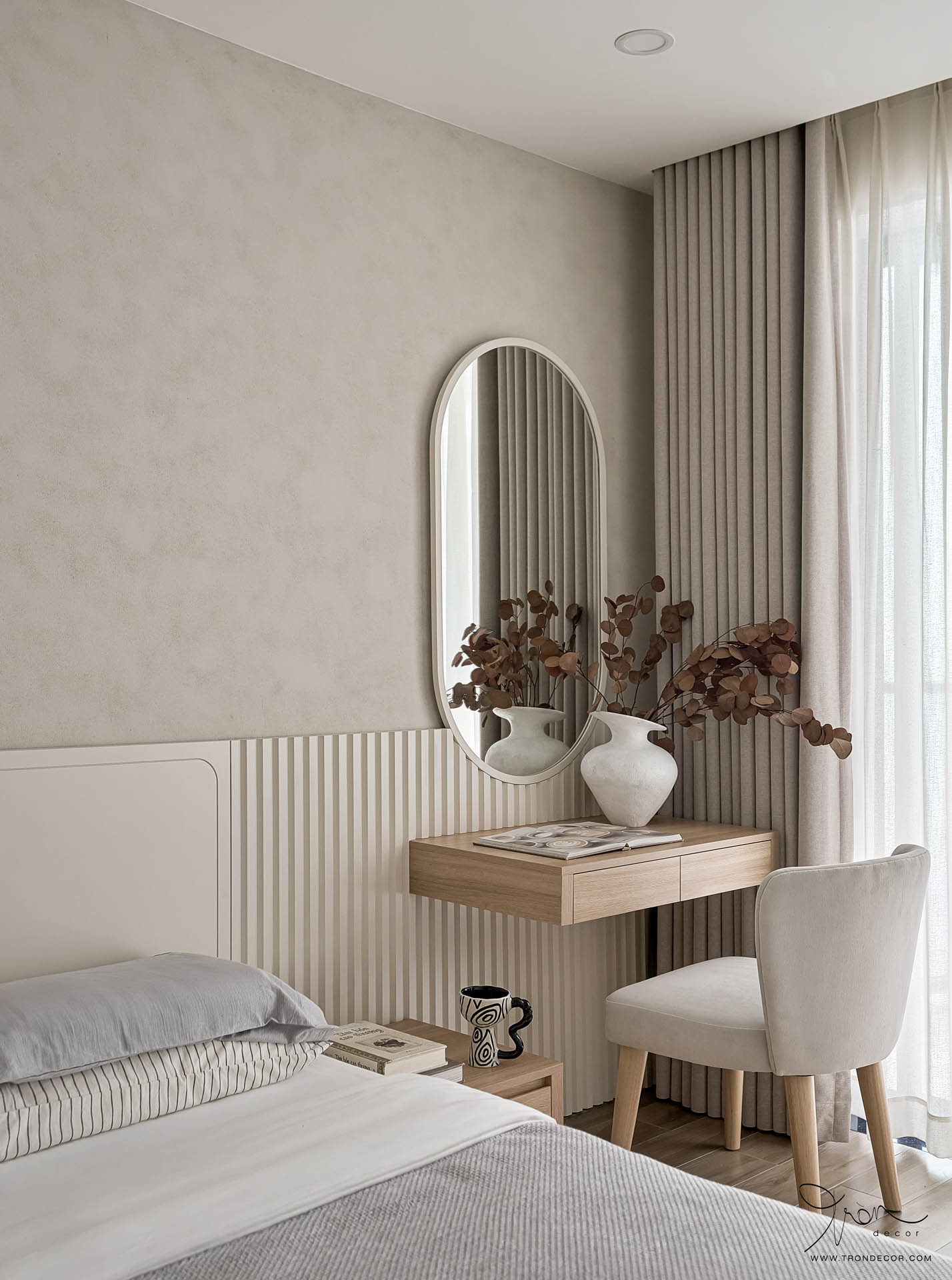 THI CÔNG NHÀ PHỐ 200M2