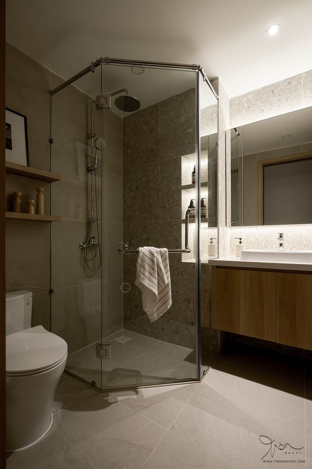 THI CÔNG NHÀ PHỐ 200M2