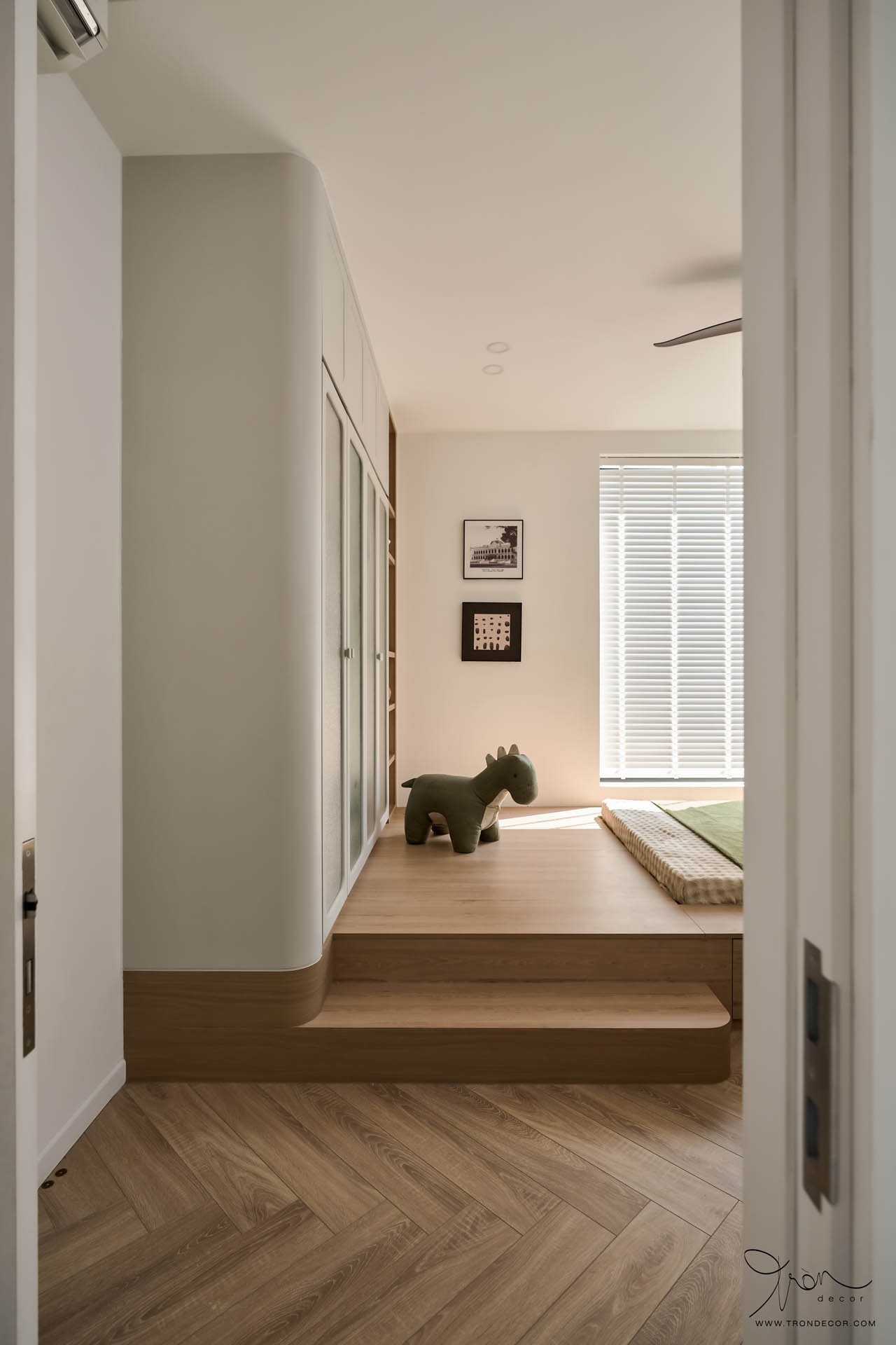 BIỆT THỰ 650M2 - TÂN UYÊN