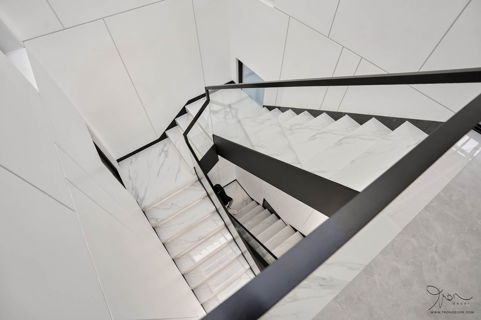 BIỆT THỰ 650M2 - TÂN UYÊN