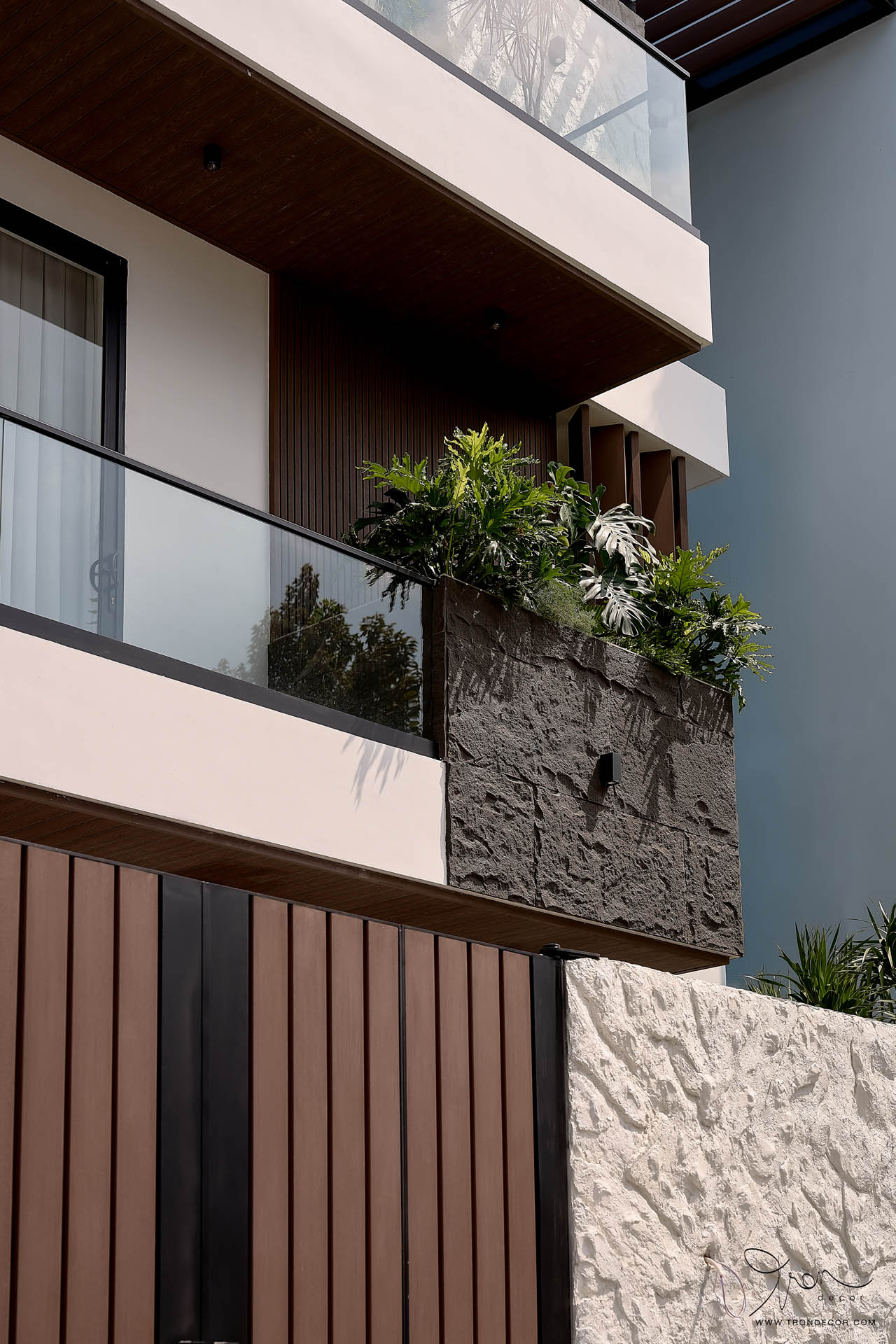 BIỆT THỰ 650M2 - TÂN UYÊN